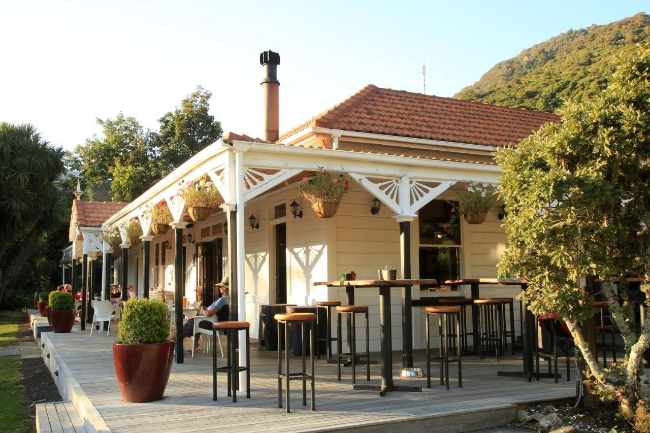 Furneaux Lodge Endeavour Inlet エクステリア 写真