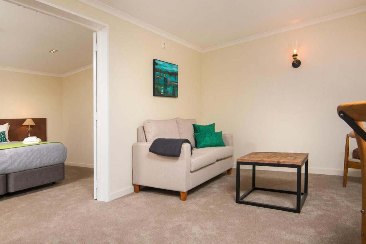 Furneaux Lodge Endeavour Inlet エクステリア 写真